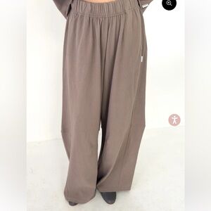 Le Bon Shoppe Bare Pants